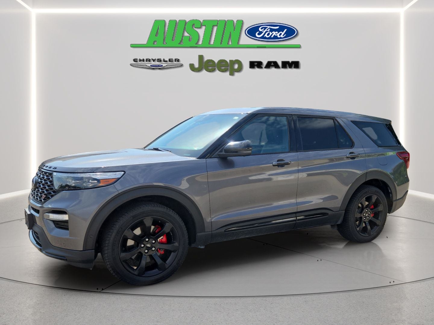 2021 Ford Explorer ST in Carbonized Gray Metallic — front three-quarter view