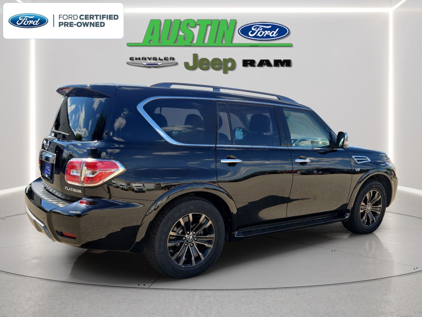 2019 Nissan Armada — detail view